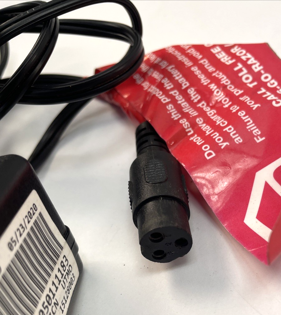 Hon-Kwang HK-AD-240U150-US  Power Supply RAZOR Battery Charger 24V 1.5A      A00