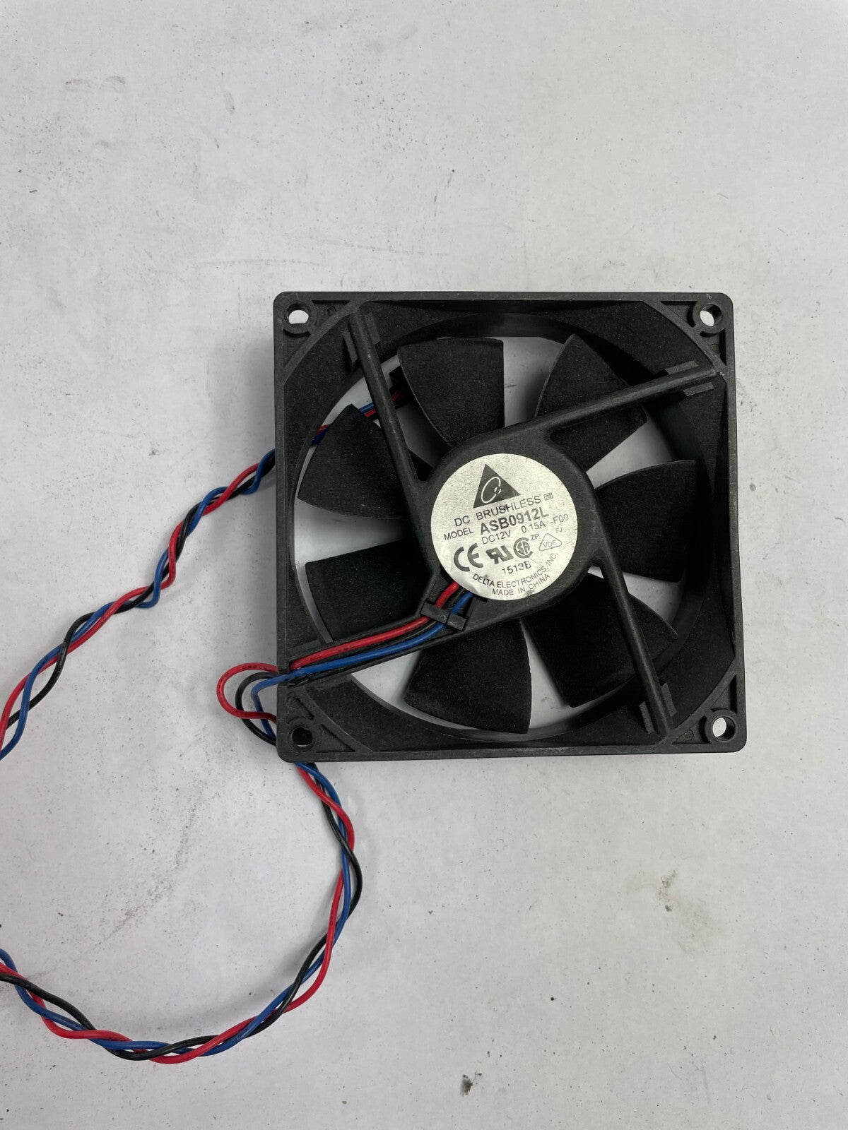 JMC/DATECH DS9238-12HBTL-A DC Brushless Fan DC 12/V 2 - Wire CPU Cooling Fan