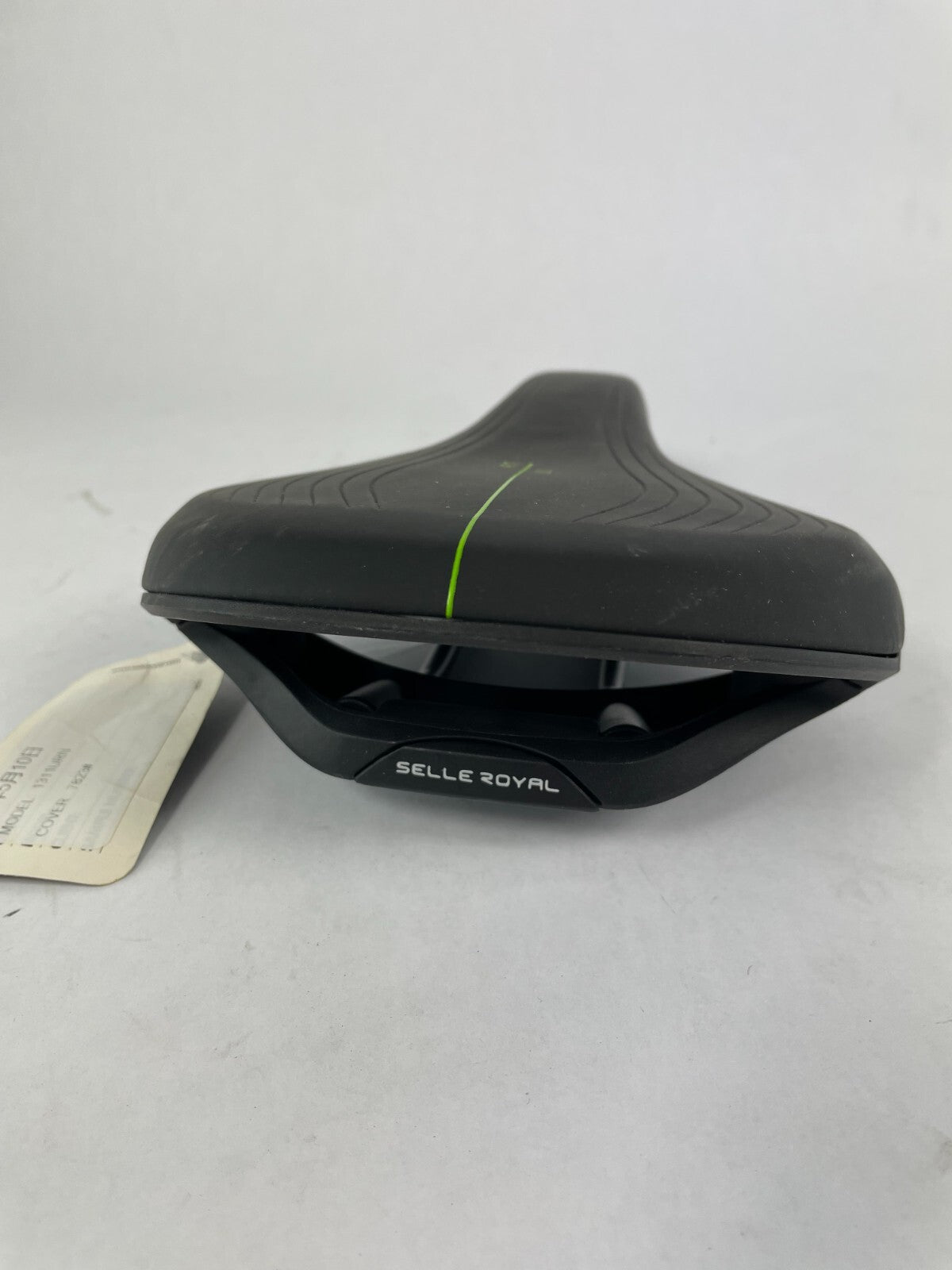 Selle Royal Explora Athletic black comfortable ergonomic bicycle saddle for road hybrid and commuter bikes