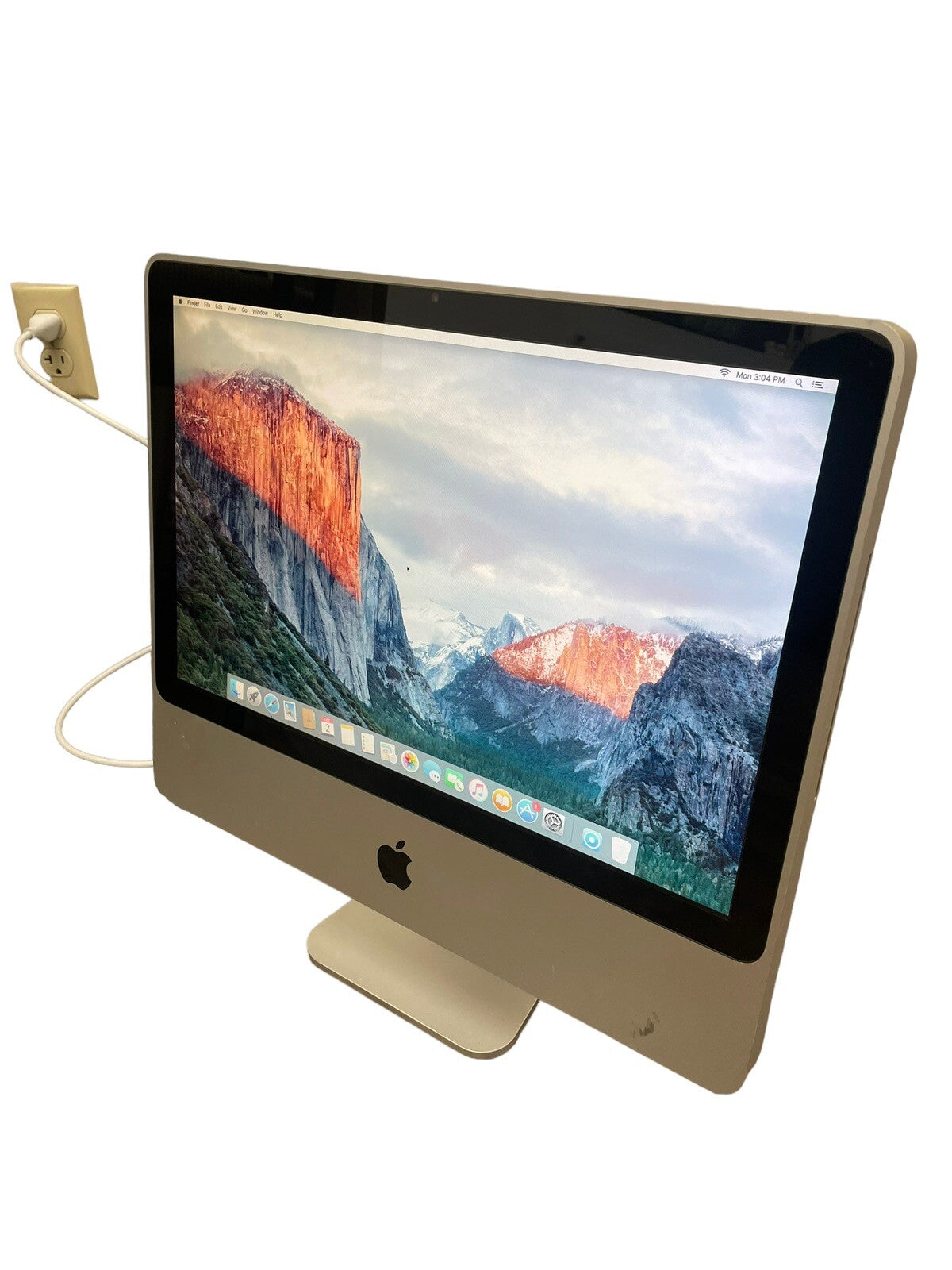 Apple A1224 Imac 20" Intel 2.4 GHz Core 2 Duo 2GB Ram 512GB SSD Hard drive