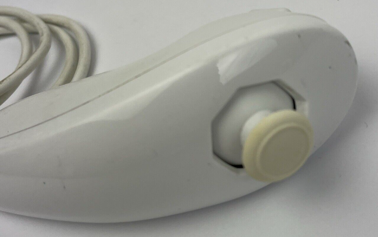 NUNCHUCK NUNCHUK CONTROLLER REMOTE FOR NINTENDO Wii & WII U US VGC