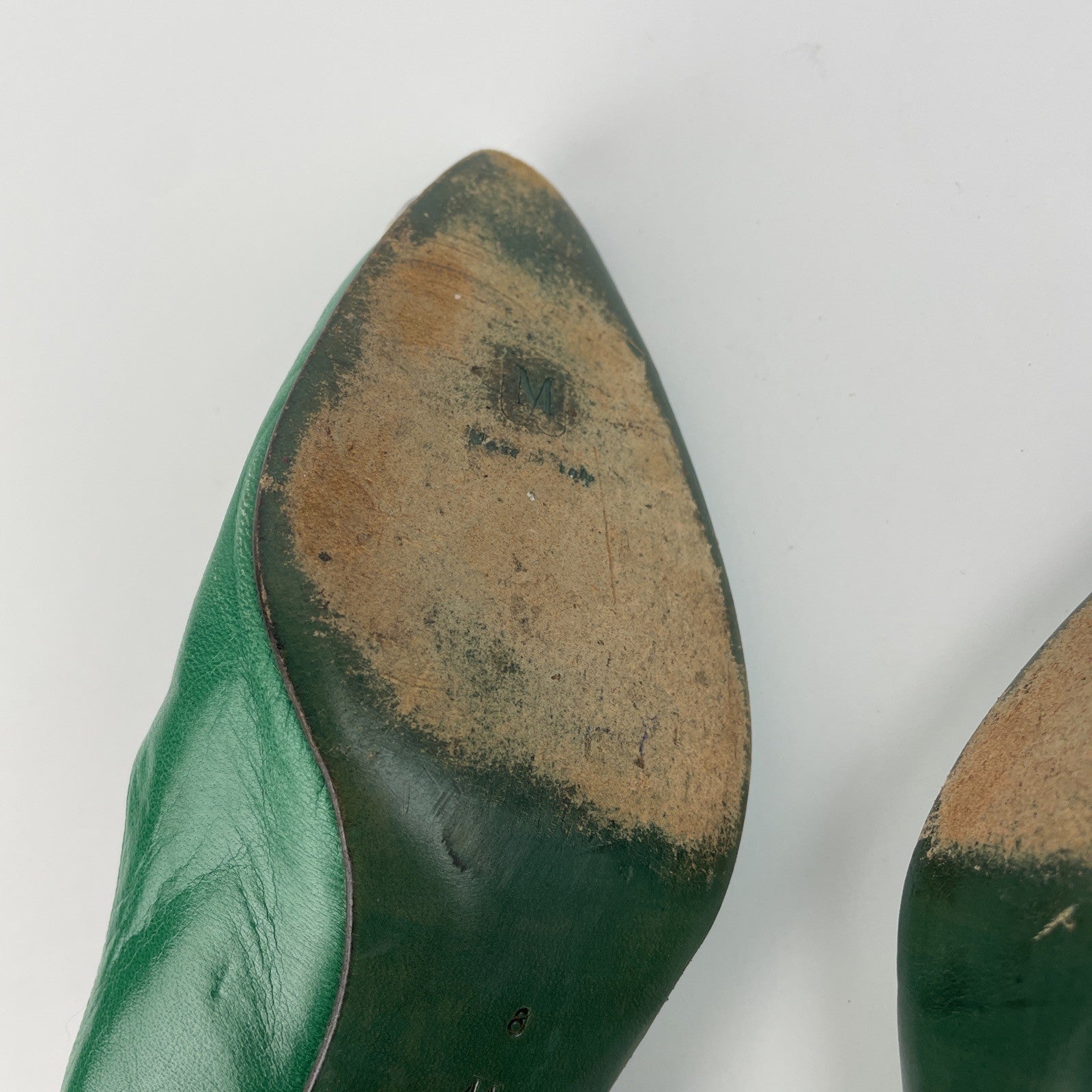 Bruno Magli Green With Gold Closed Toe Stiletto Pumps U.S. Sz 8 AA Made in Italy