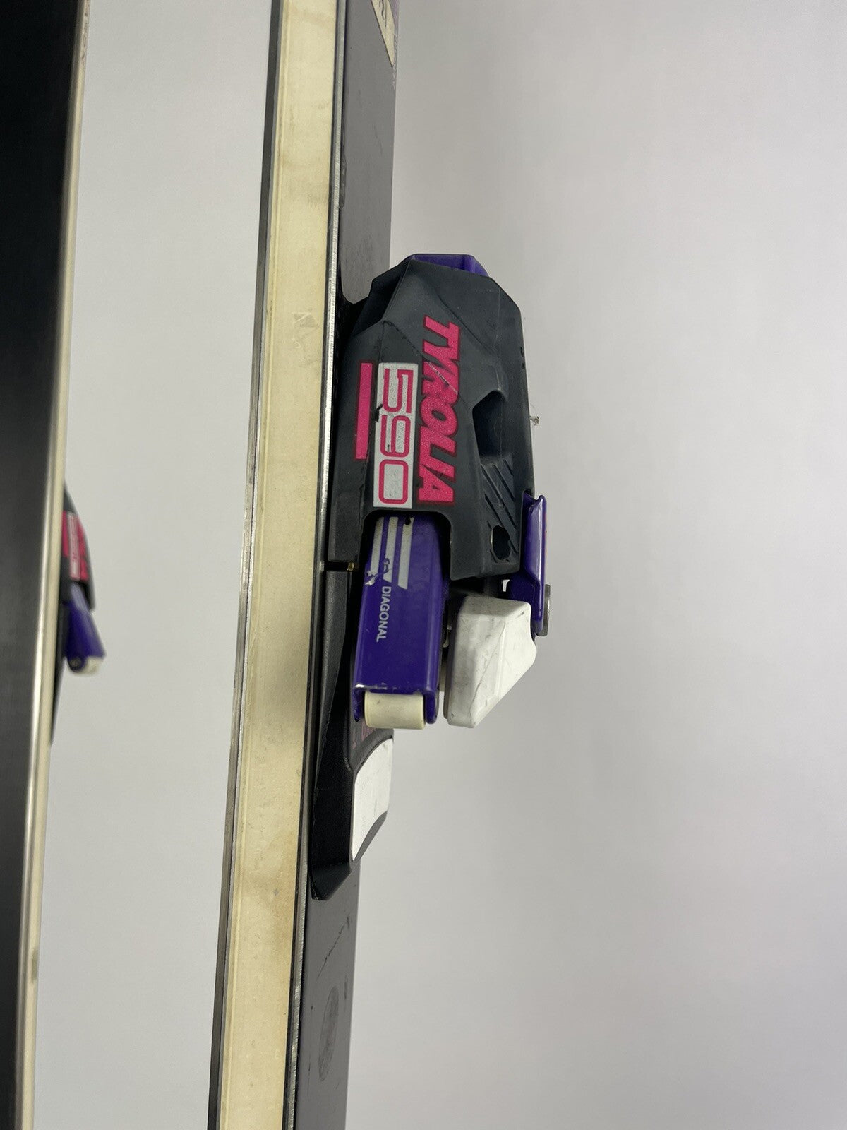 HEAD Sensation Radial 197cm Austria skis with Tyrolia 590 Diagonal 