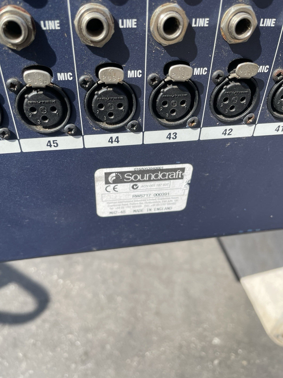 Soundcraft MH2 48 Channel Console - 48 Mono 4 Stereo 10 Aux 8 Groups 4 Matrix