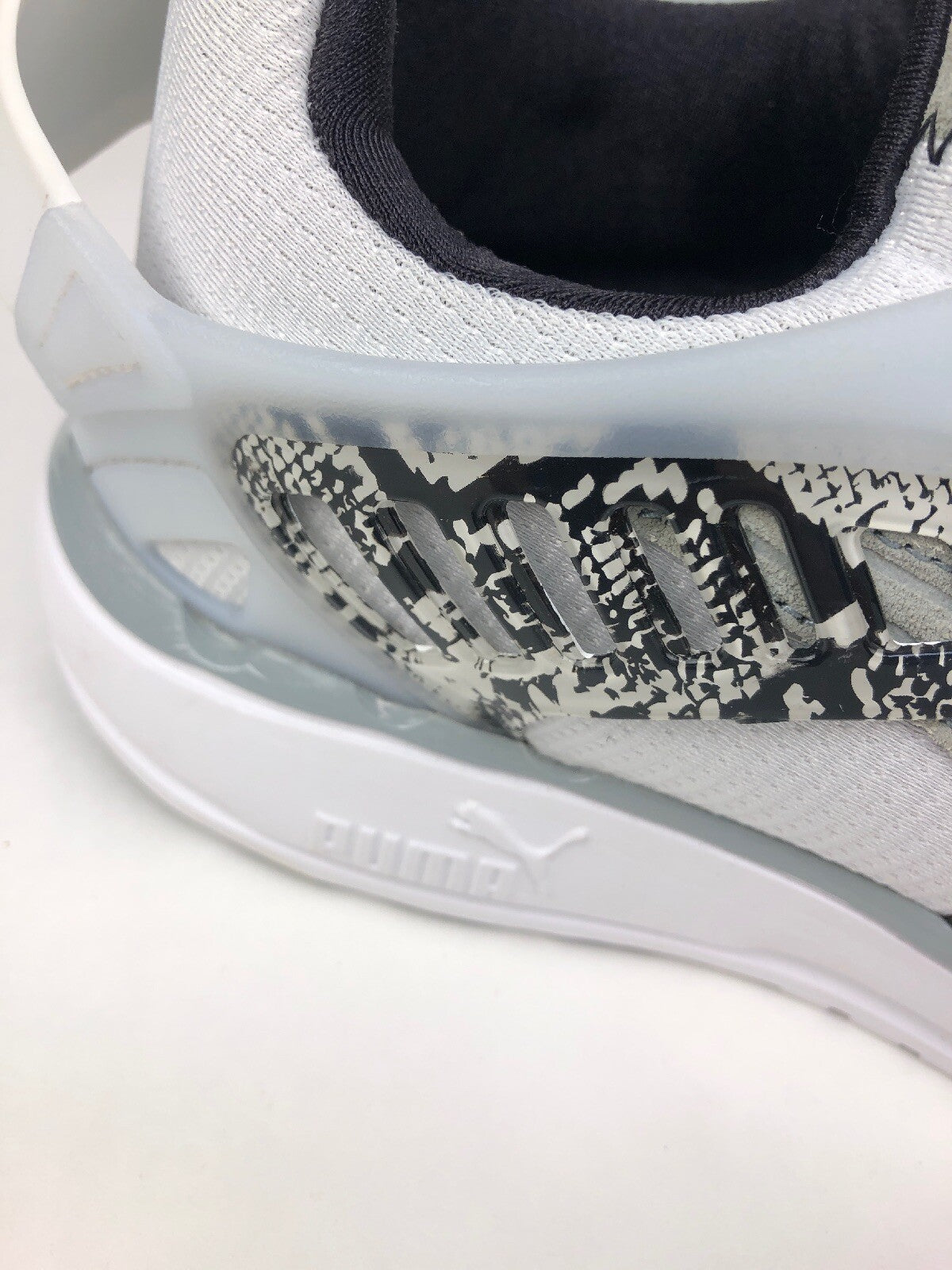 New Women's Puma Disc Blaze Nude Shoe Style Soft Gray White Size  7 UK - 7.5 US