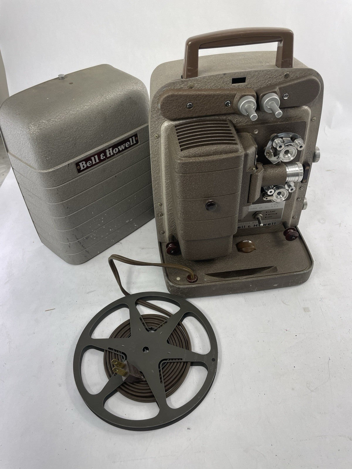  Vintage 1950s-Bell & Howell-Model-253AX  8mm-Film-Portable-Movie-Projector