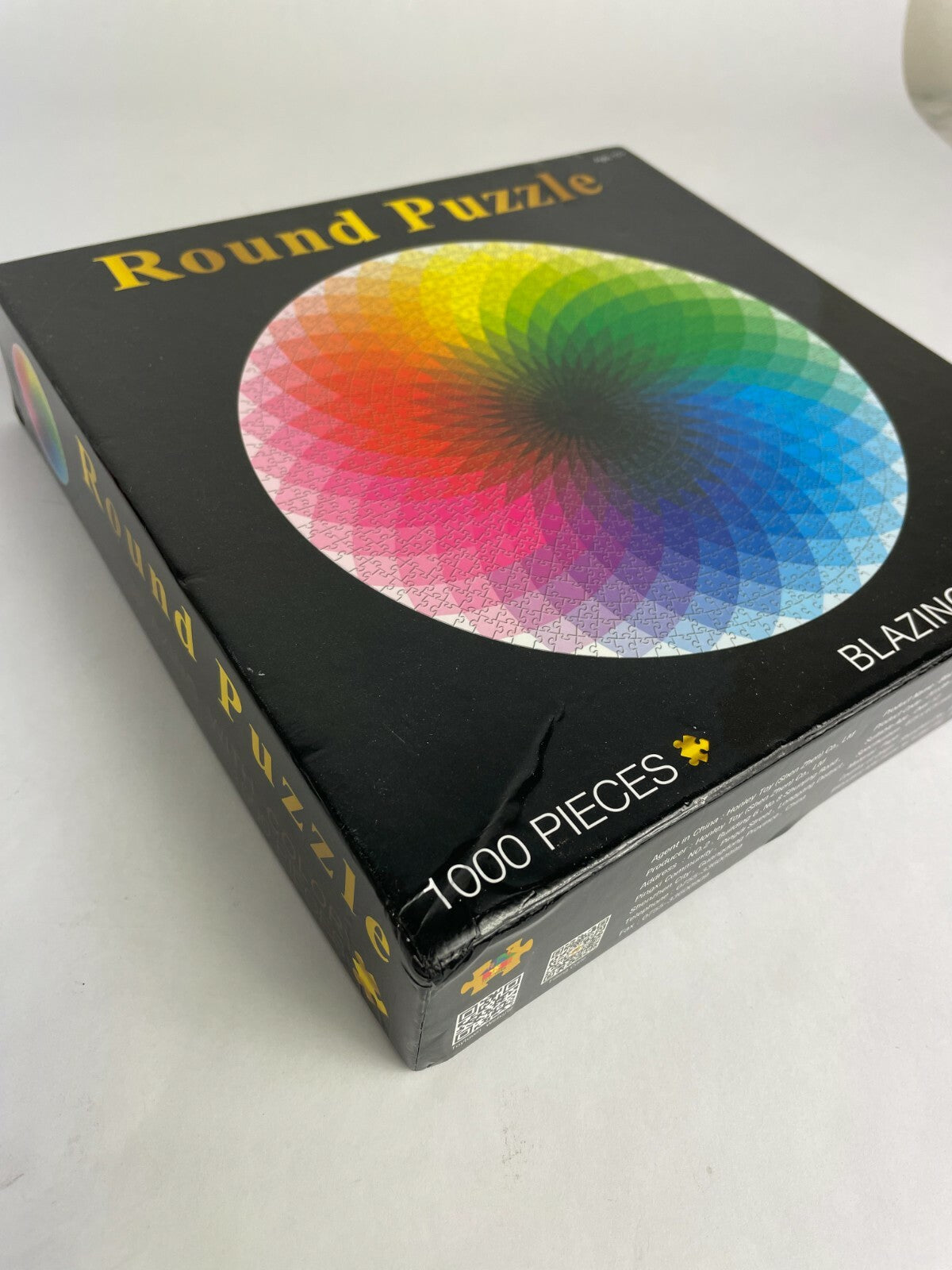 Round Puzzle 1000 Pieces Blazing with Color M1