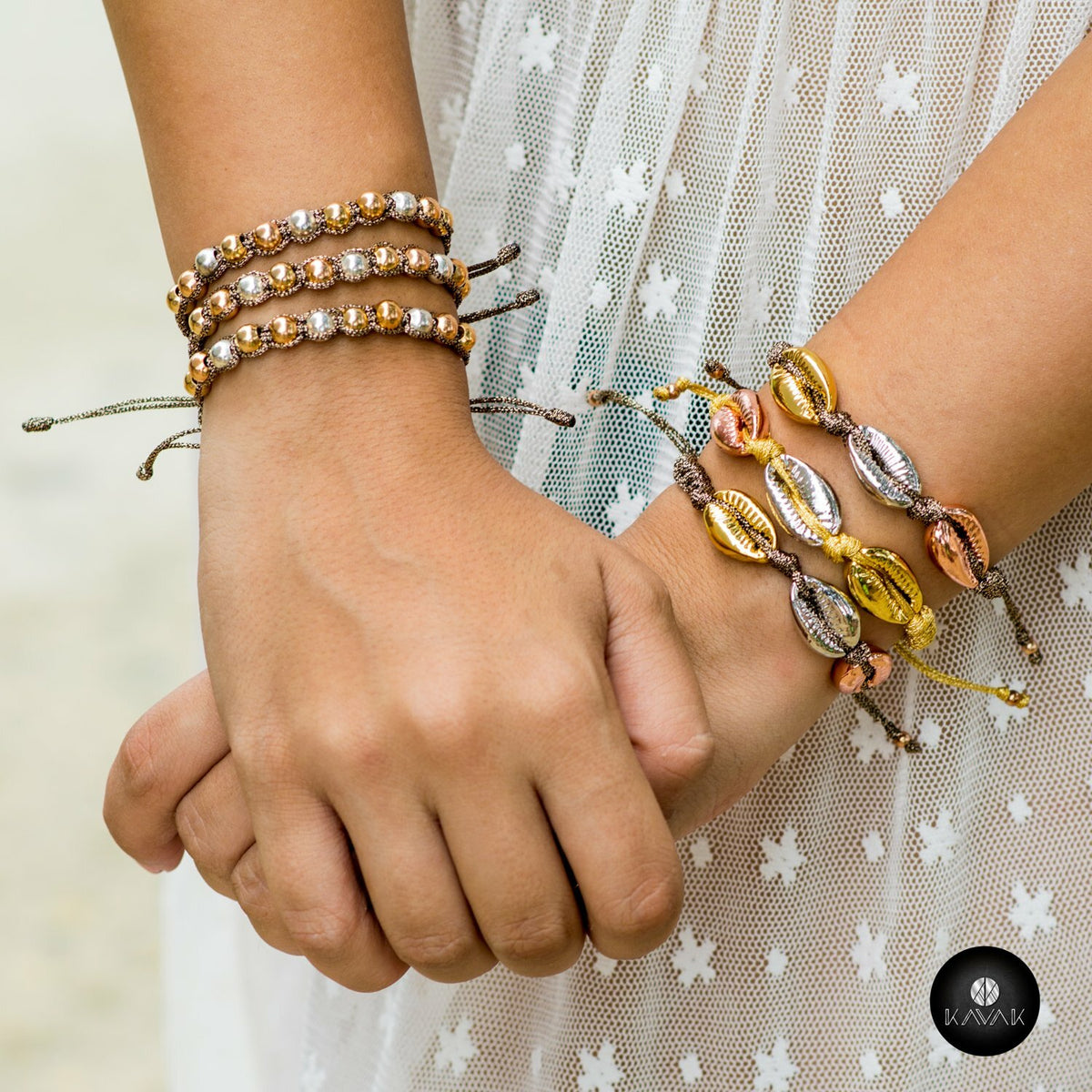 Kavak - Handmade Caribbean Shinny Beads Adjustable Women's Bracelet