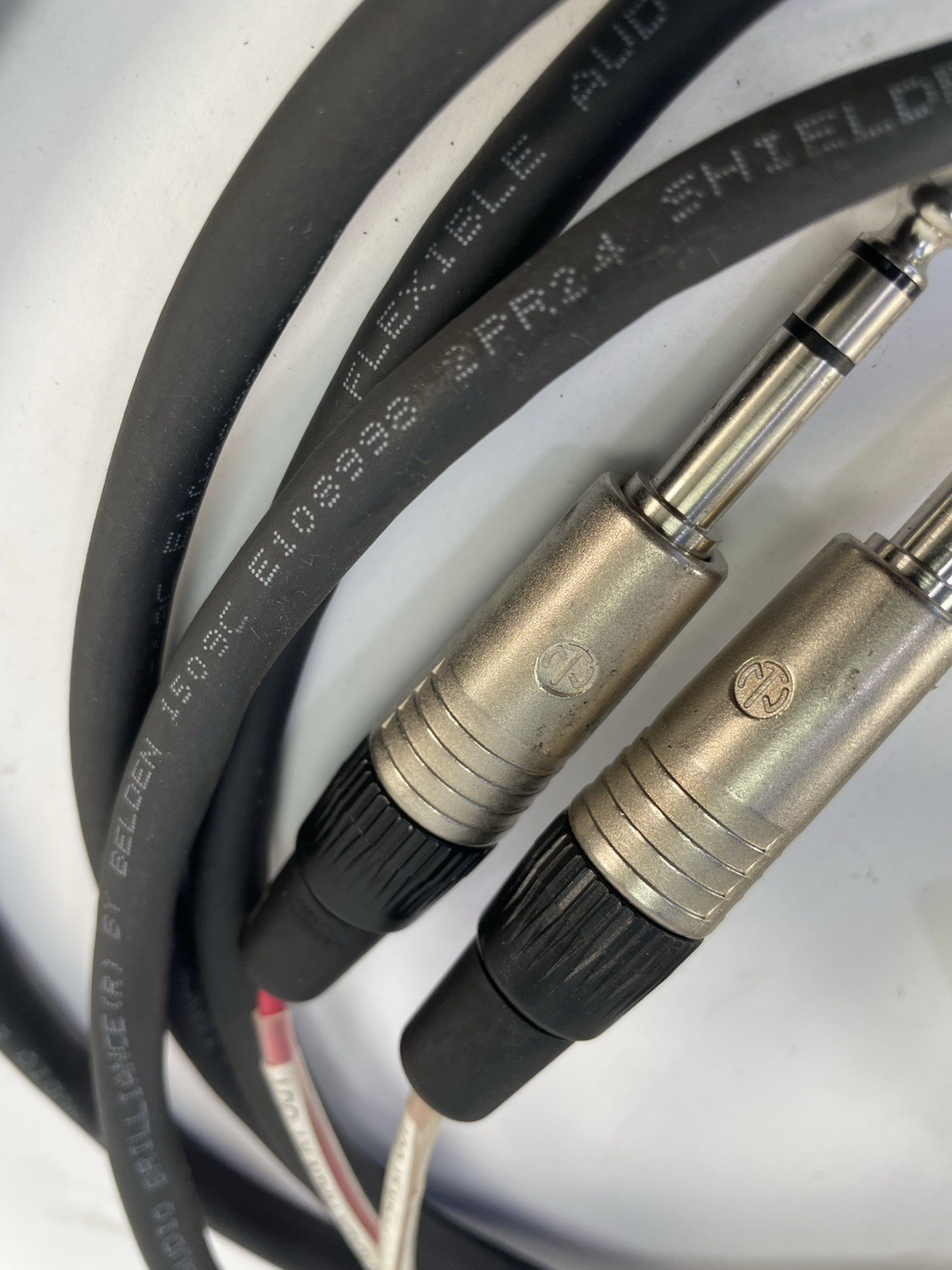 Neutrik 2 Channel 9 Ft foot 3pin XLR MALE - 1/4" TRS STEREO plug shielded audio