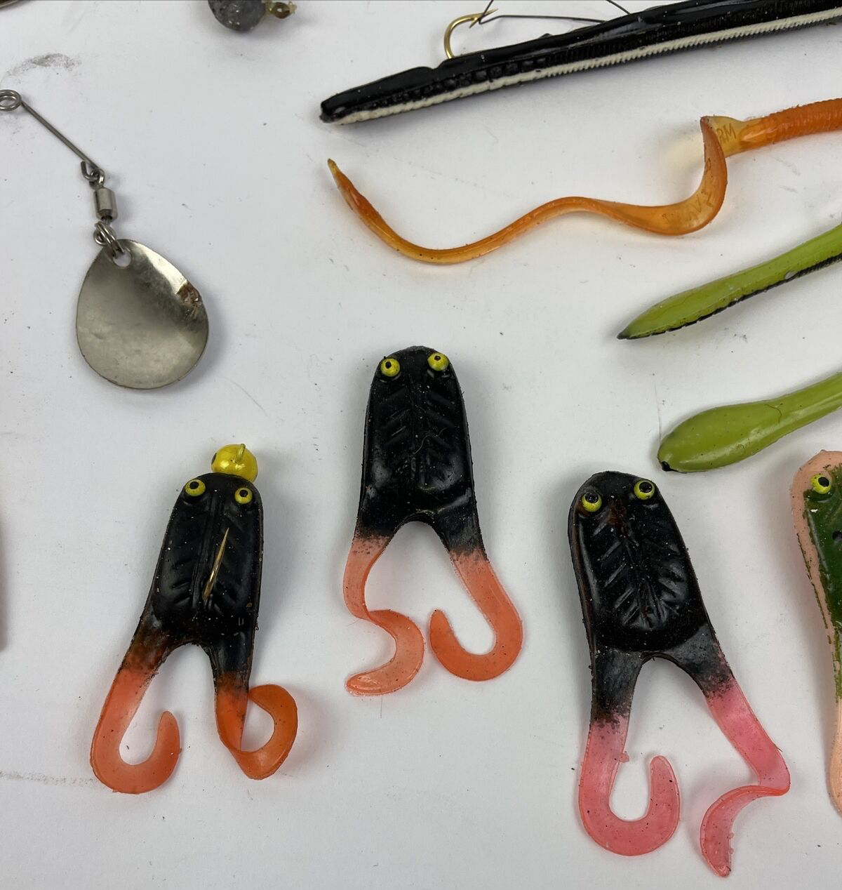 Fishing Lure Lot 50 + Pieces Weed Wing Frog Spinner Jitterbug USA JAPAN - LOOK