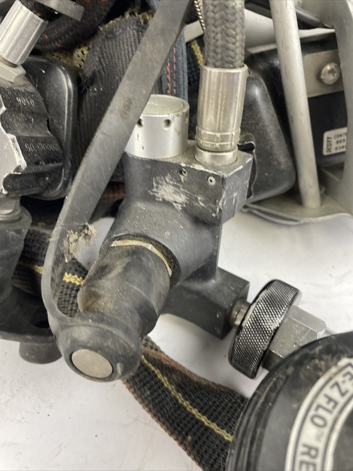 SCOTT SAFETY 4.5 4500 SCBA Air Pack Harness EZ-Flow Air Pak Plus with Sensor N