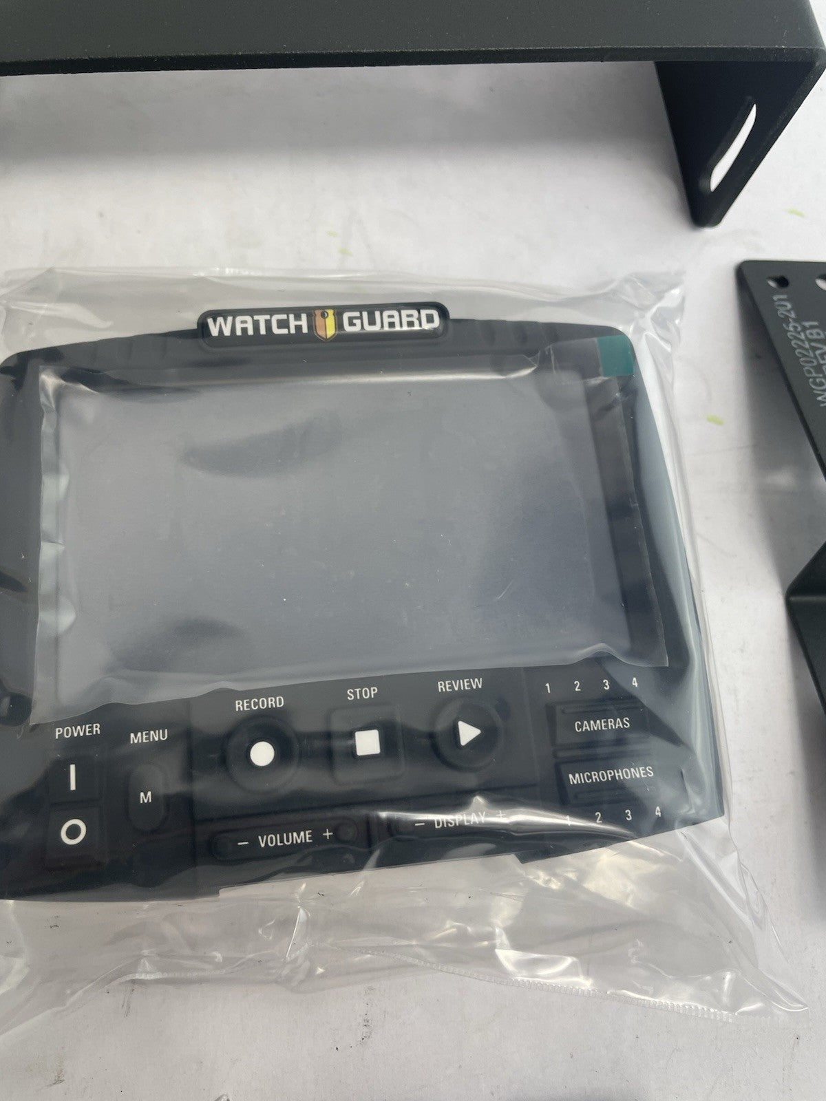 WatchGuard 4RE DVR Video System with LCD Display WGA00370-300 with brackets