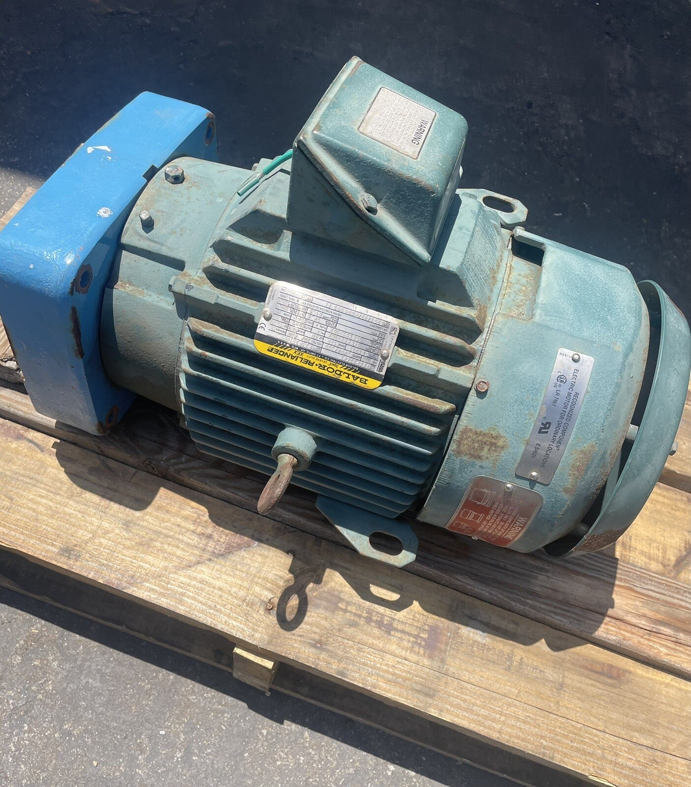Baldor VECP3764T 3HP, 1165RPM 3PH, 460V 230V 213TC Frame C-Face Flange  motor