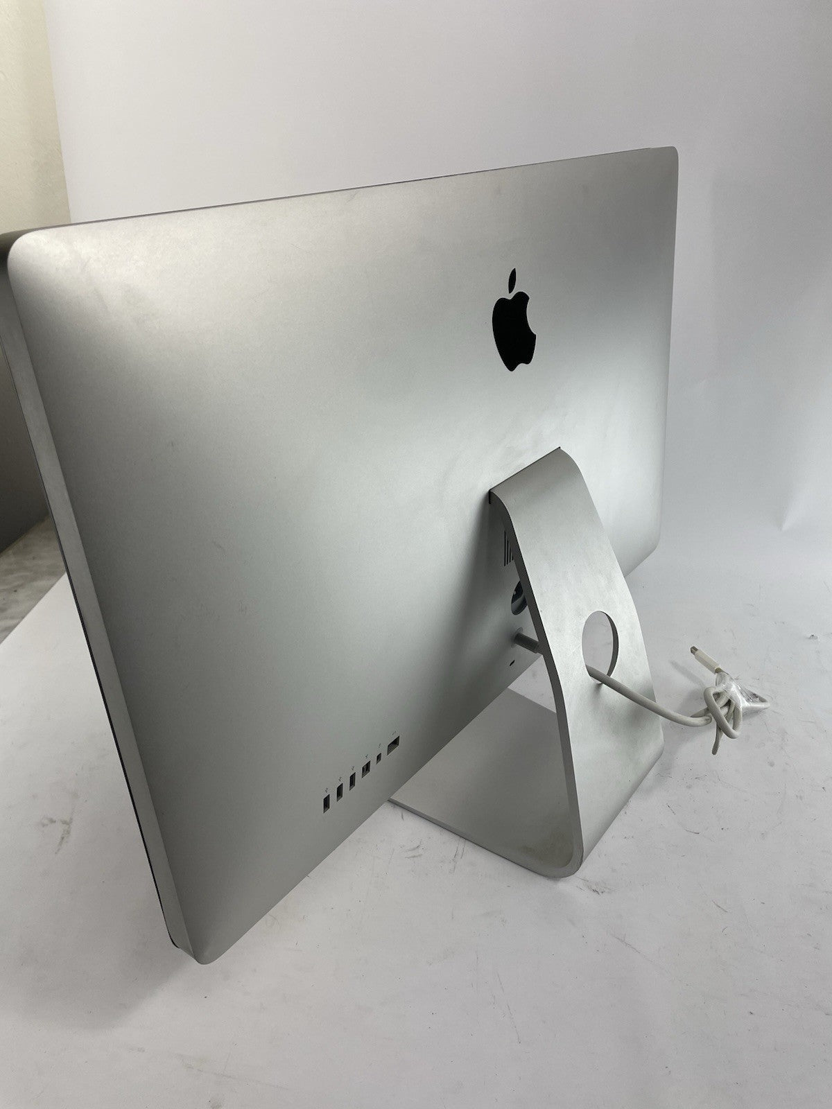 Apple Thunderbolt A1407 27" Widescreen Monitor Silver BLACK SCREEN Part repair