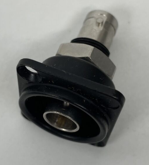 Neutrik NBB75DFI Panel D-Mount BNC to BNC Barrel Isolated - BLACK
