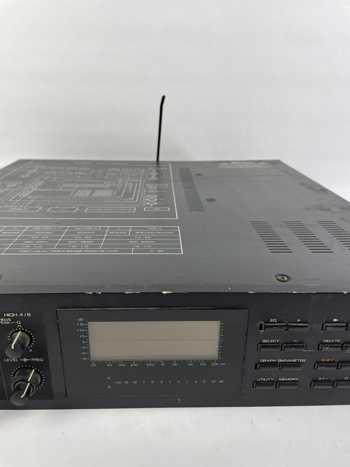 Roland E-660 Digital Stereo Parametric Mastering EQ