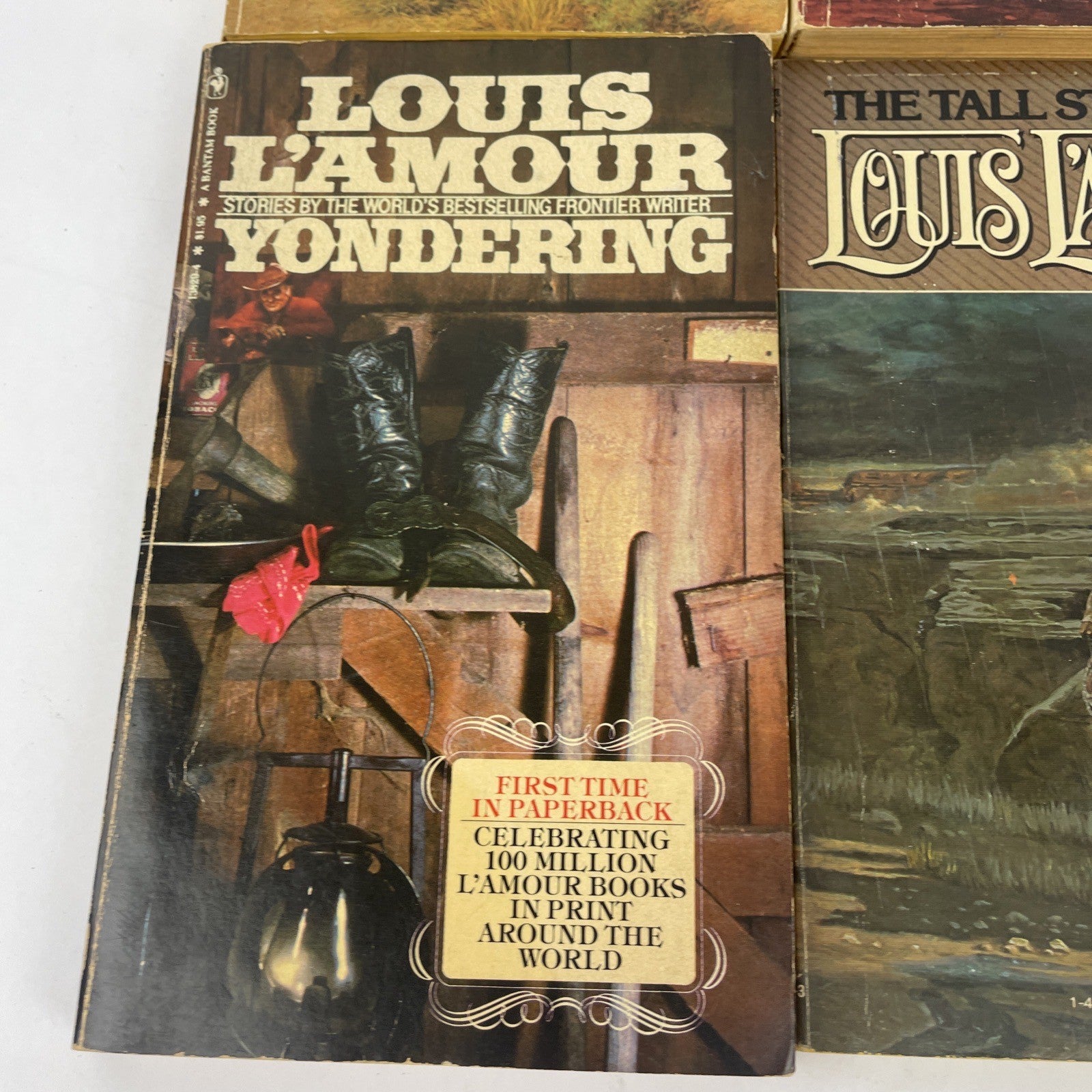 VINTAGE LOT OF 8 LOUIS L'AMOUR WESTERN PAPERBACK BOOKS See Discription