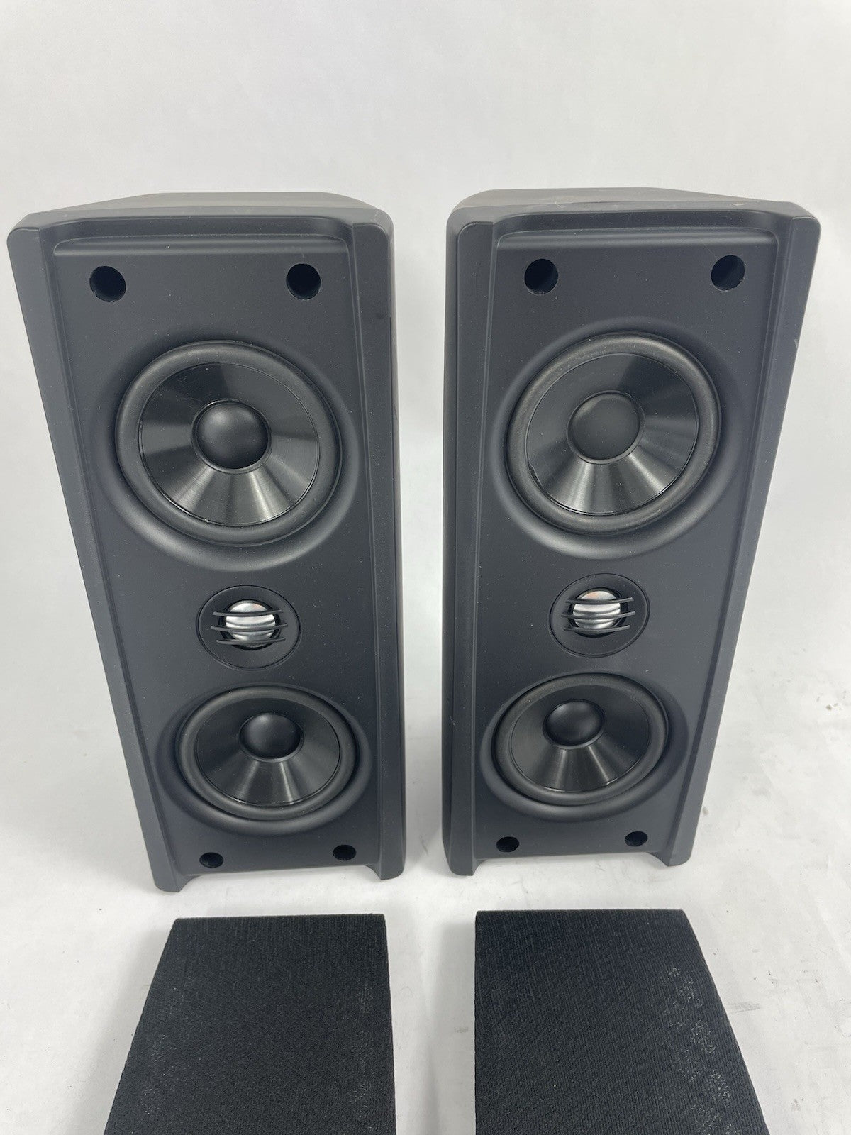 Polycom model 2665-52716-002 Studio Series Mountable Bookshelves Speakers