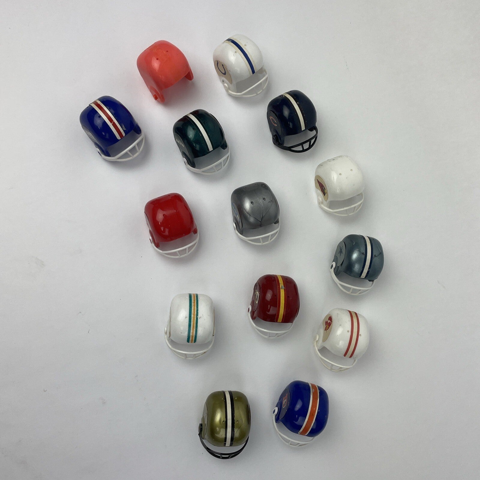 Lot of 14 Vintage 1970s NFL Mini Football Helmets Gumball Vending Machine Bears