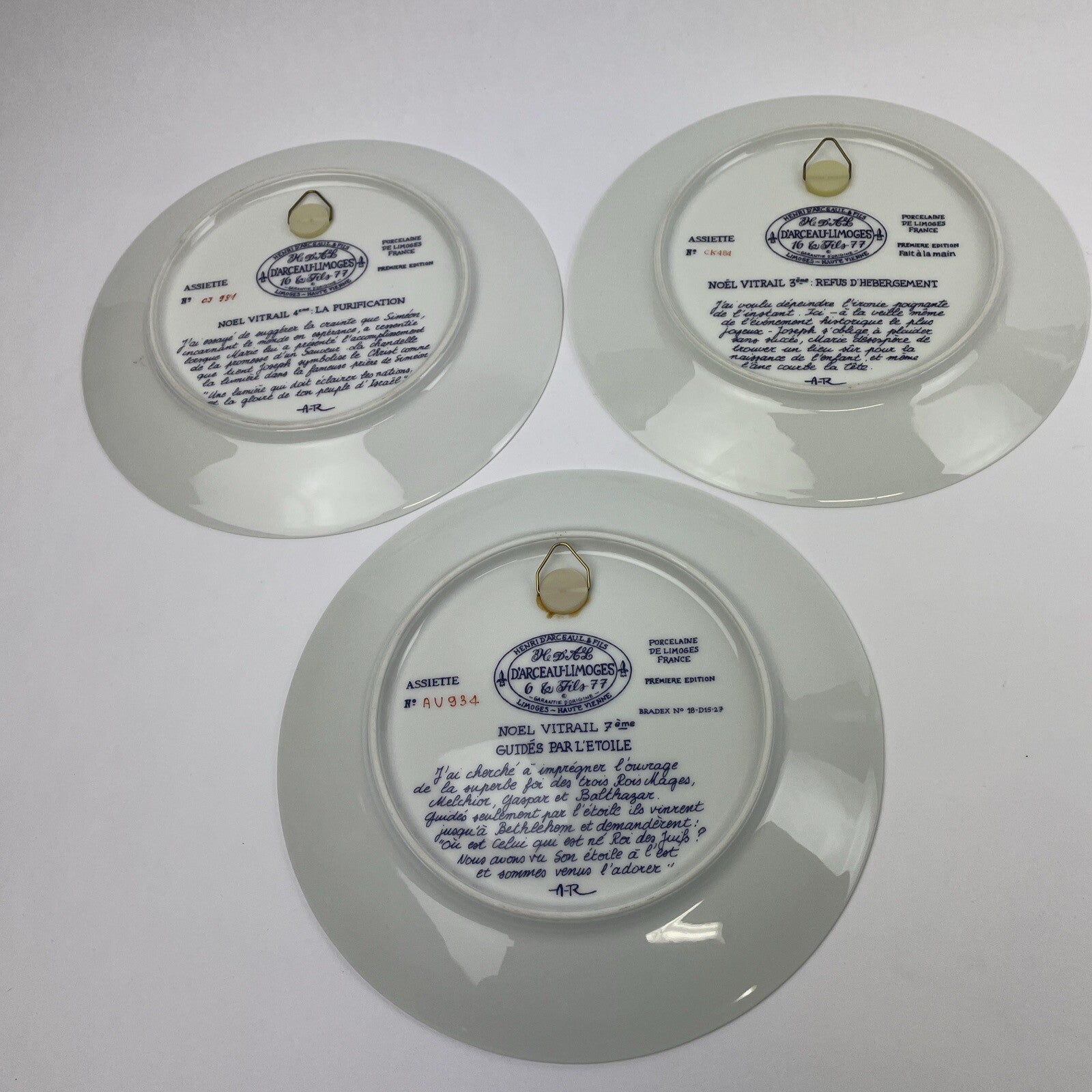Set of 3 x Vintage D'arceau Limoges Noel Vitrail Christmas Plates Wall Hanging