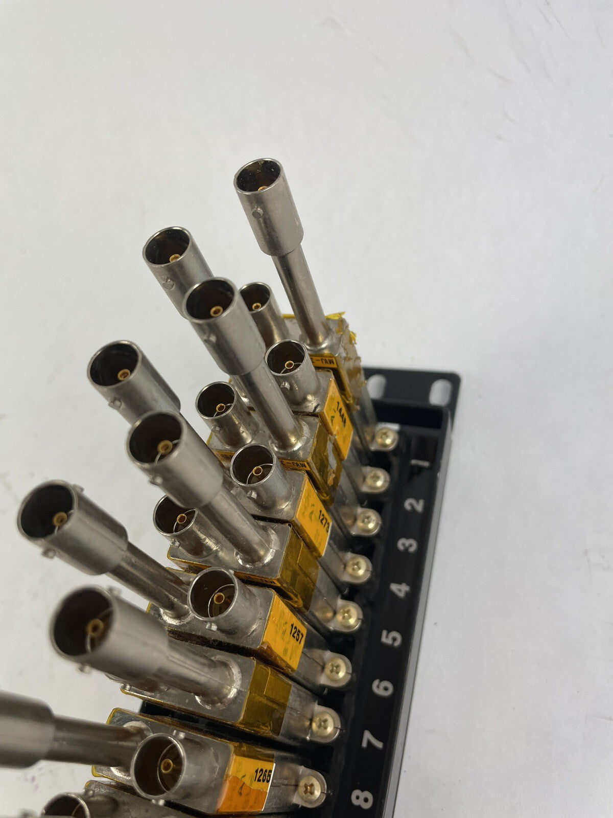 ADC PatchBay  Panel 1RU 2x32 Mid-Size HD Normalled Video Jackfield Terminated