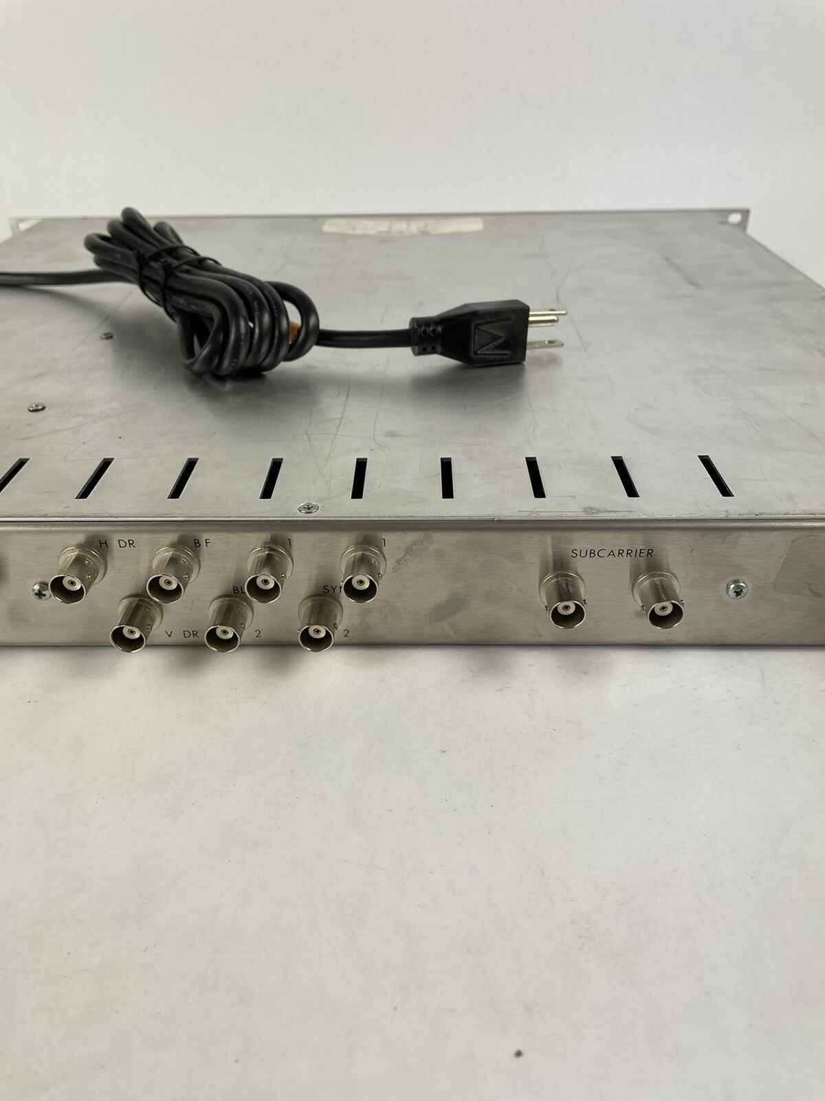 Leitch SPG-120N  Sync Pulse Generator