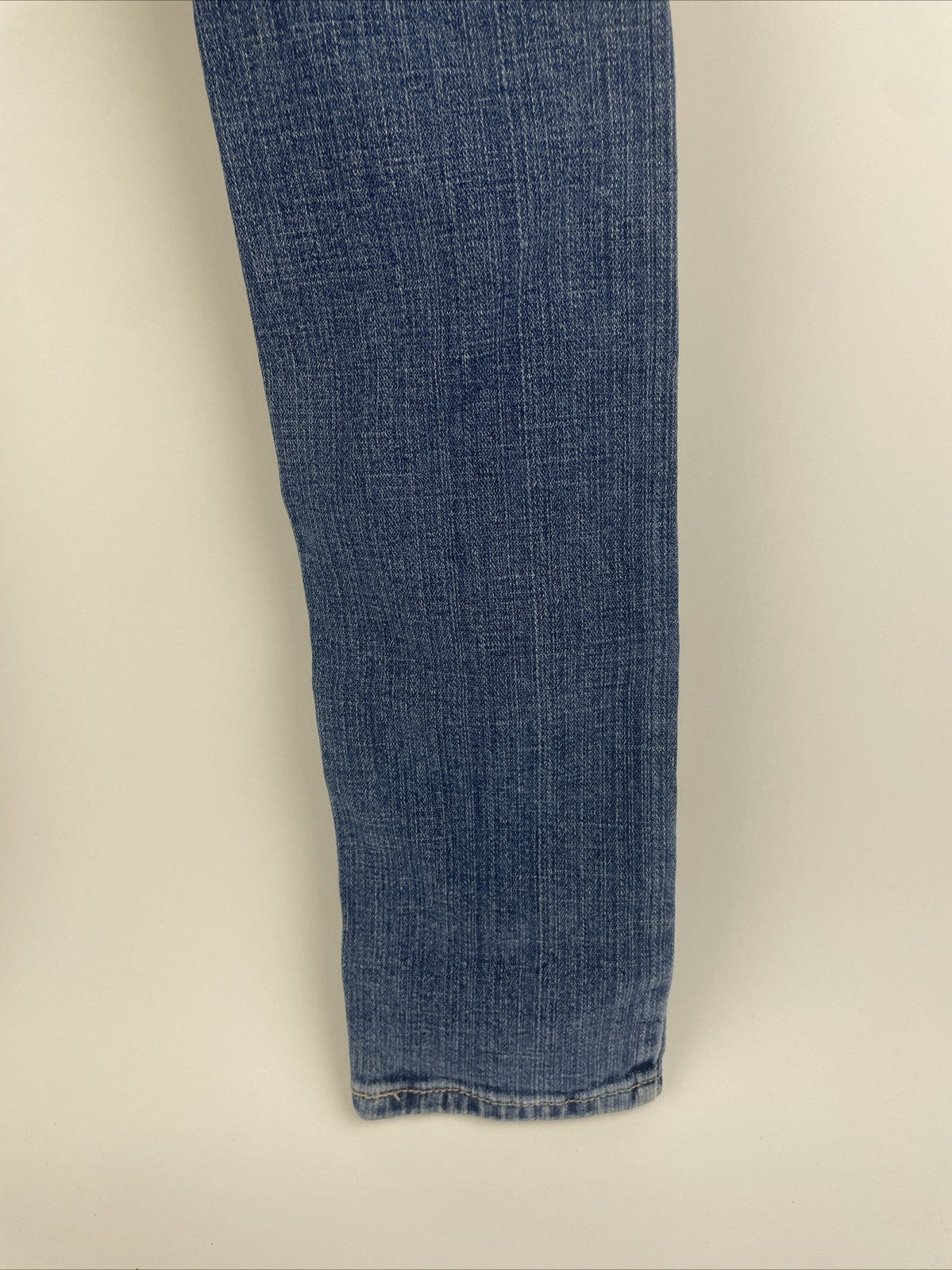 Levis 524 Too Superlow Jeans Women's Size 0M Light Wash Stretch - Worn Tattered