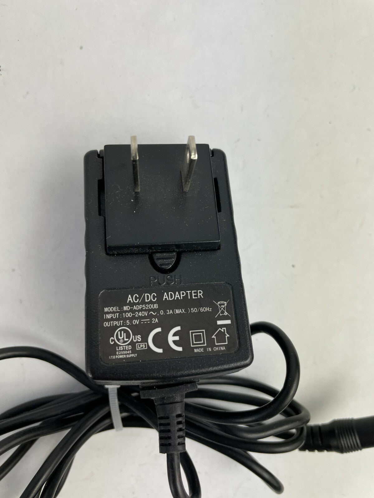 Genuine Ac Adapter MD-ADP520UB Output 5.0 V 2 A Power Supply Adapter A74
