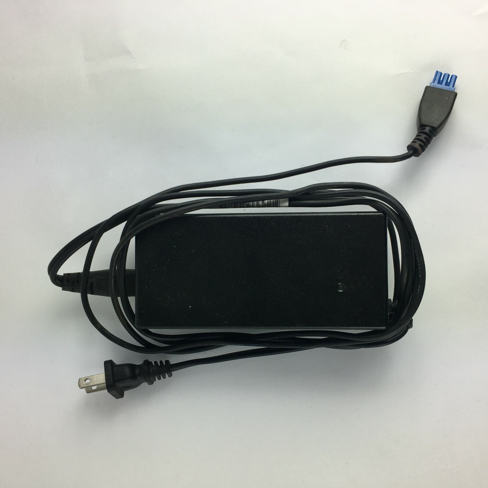 Genuine HP 0957-2262 H006GV0CWQ02L Output 32V 2A Power Supply Adapter A1