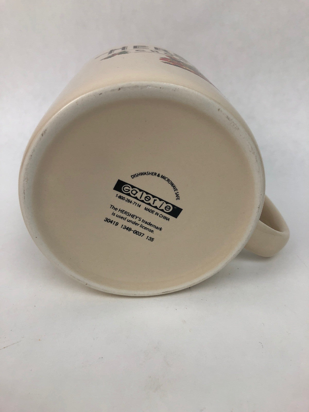RARE LRG Hershey's Chocolate CHRISTMAS Mug by Galerie  Holds 30 Ounces - FSTSHP