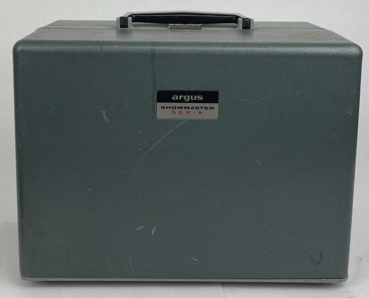 Vintage Argus Showmaster 500 Model S-500 8mm Movie Projector w Case UNTESTED
