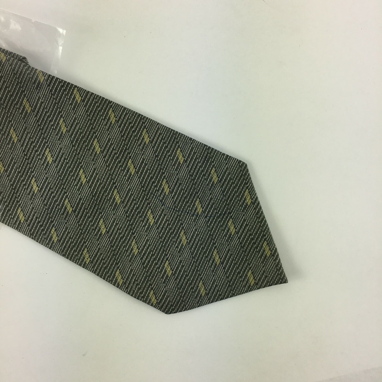 Genuine DKNY 100% Silk Handmade Stylish Formal/Casual Tie Multi Coloured