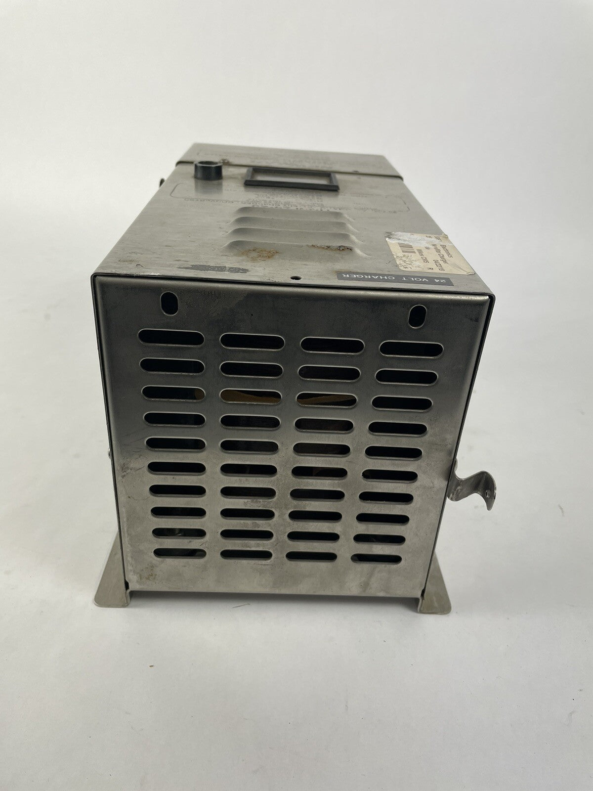 NEWMAR Single PHASE1082 watts HDM 24-25  SMART 24v BATTERY CHARGER