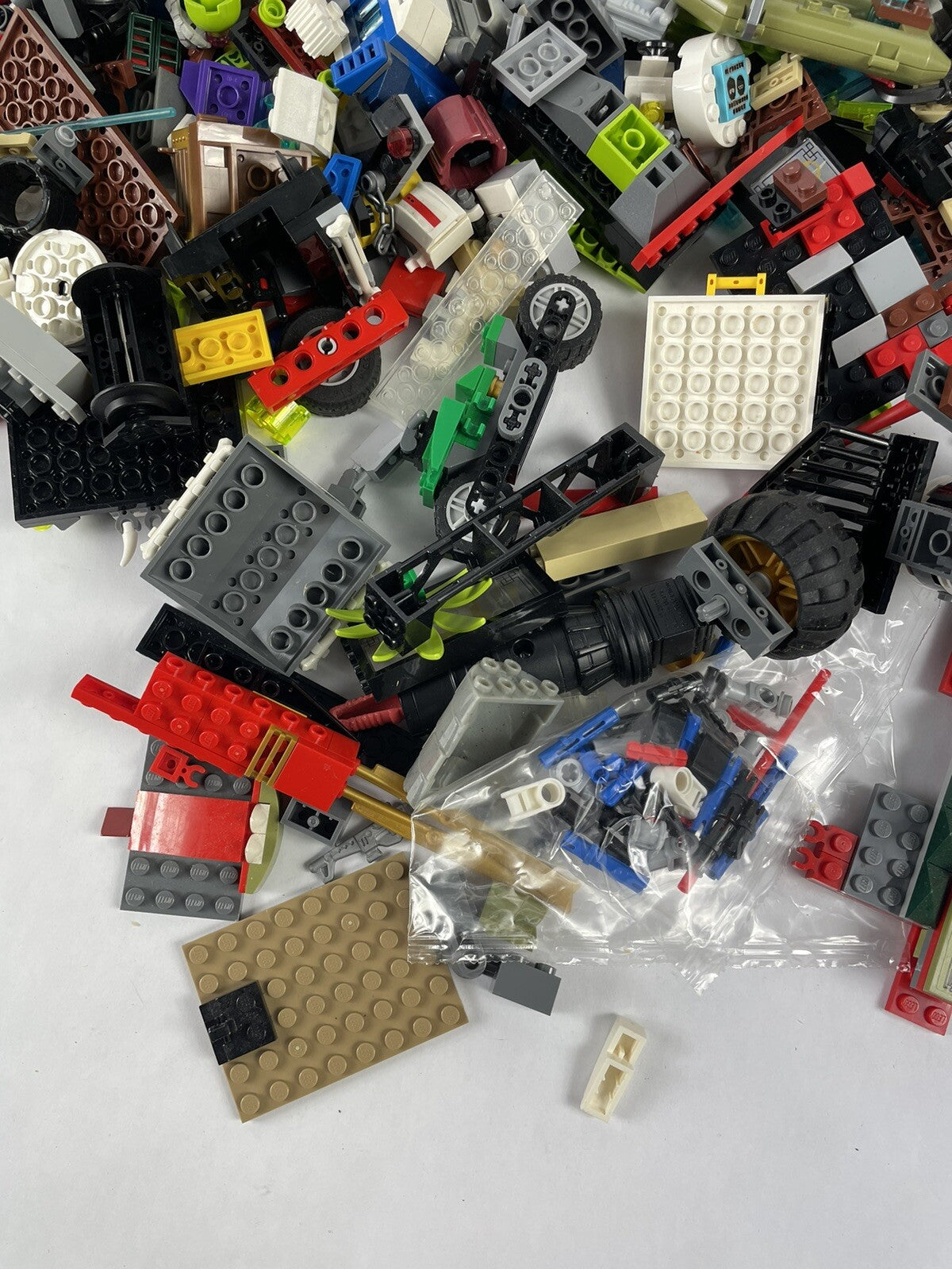 lot of LEGO 5 lbs Pounds Bulk Lot of Loose Legos Pieces Bricks Parts *CLEAN* L7