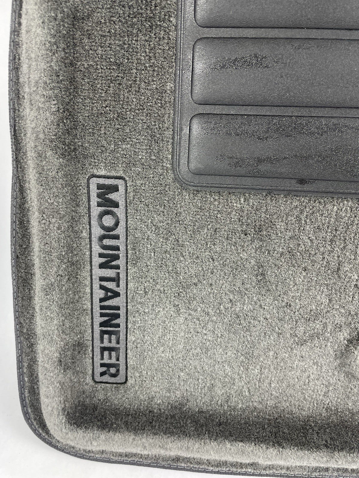 2002-2005 Mercury Mountaineer FRONT Floor Mats - 2pc - Fits: 4DR CHARCOAL