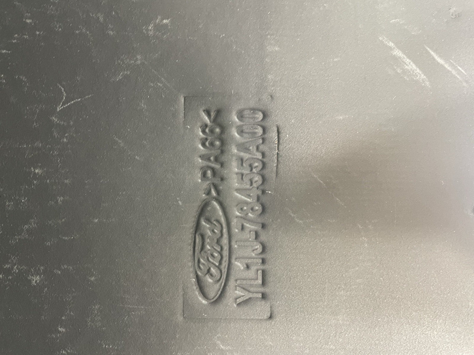 Ford Expedition tan cargo liner NOS 2000-2002