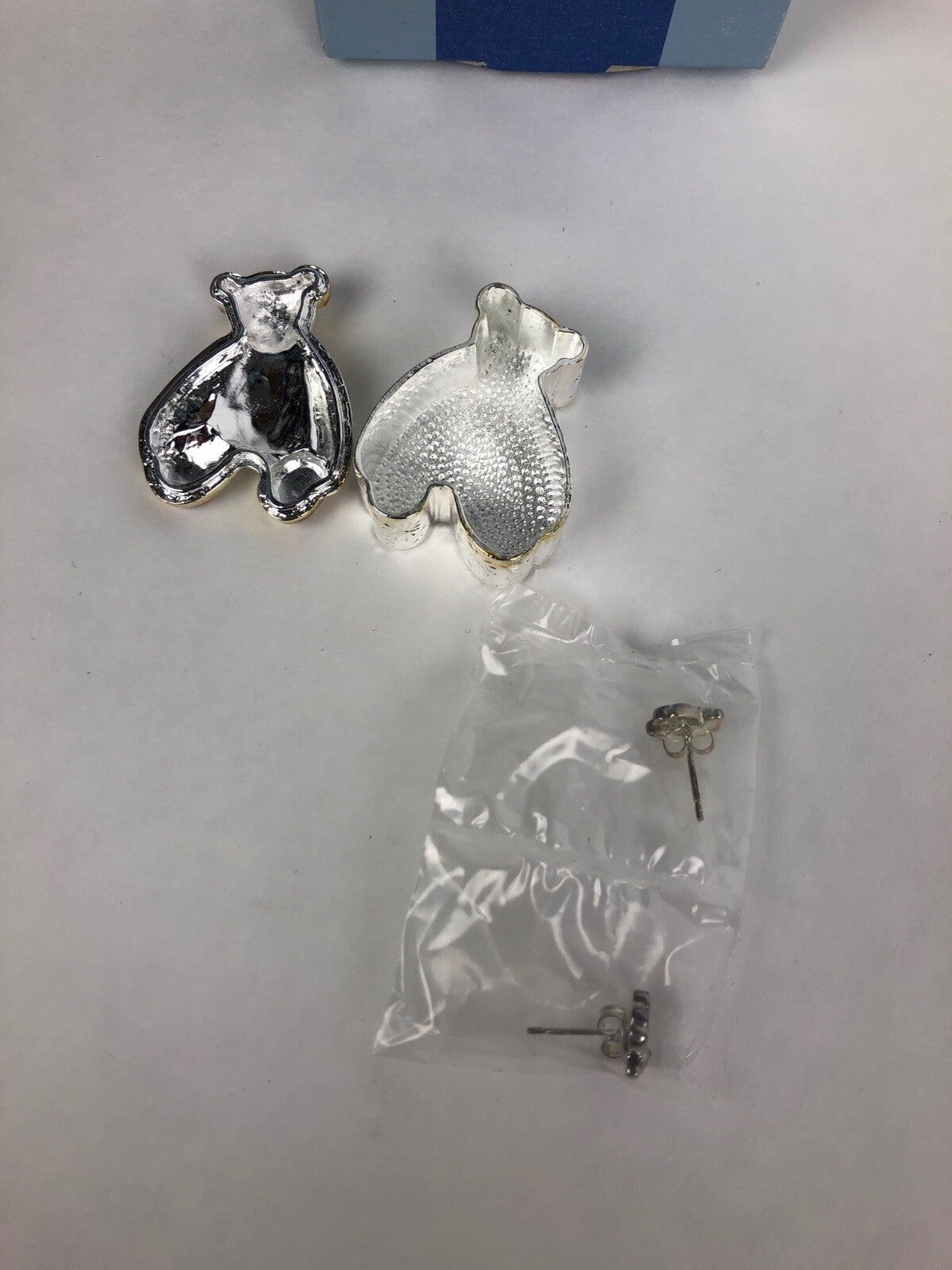 AVON Sterling Silver Teddy Bear Earrings In Trinket Box - Beautiful - FSTSHP