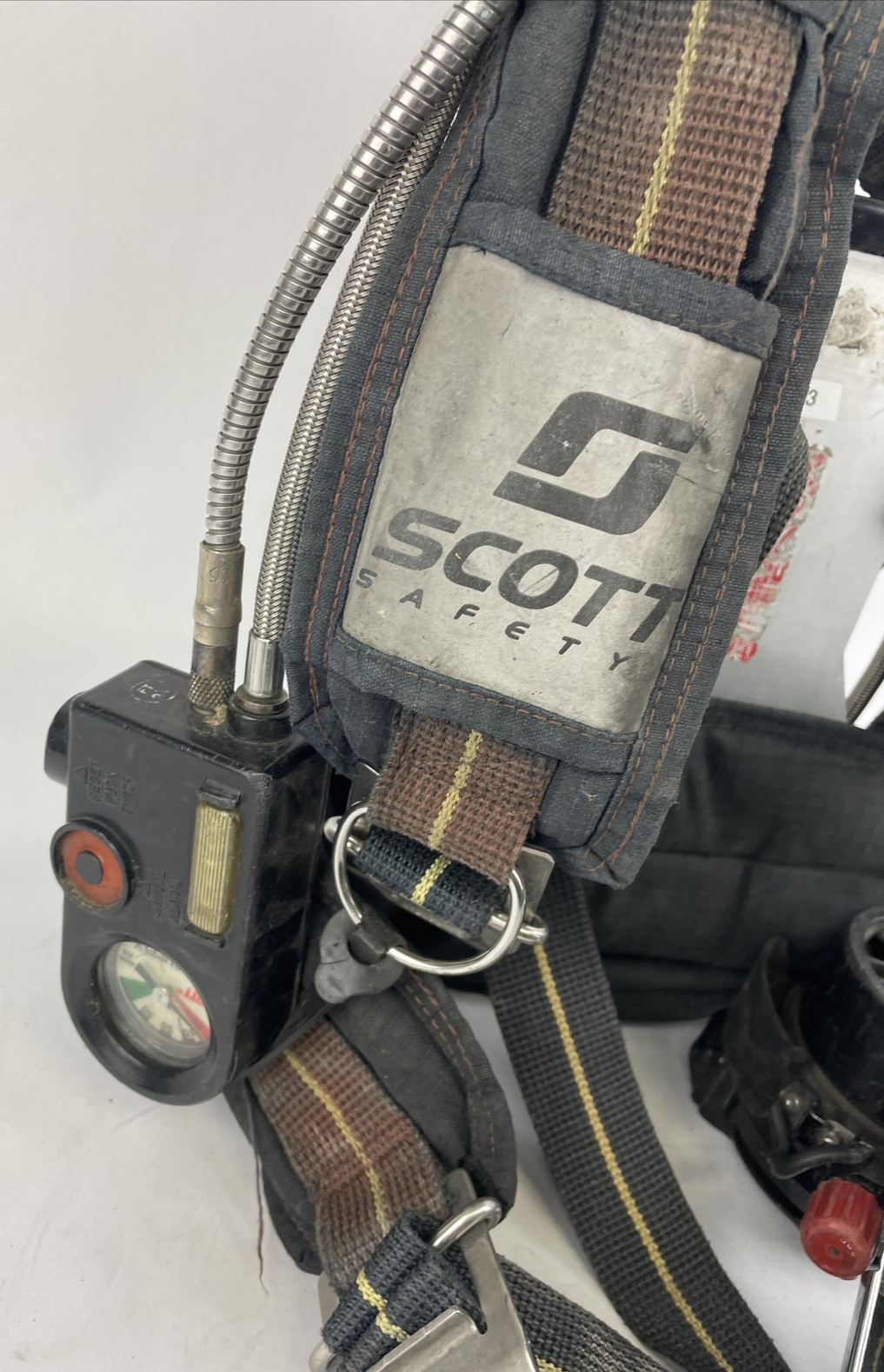 SCOTT SAFETY 4.5 4500 SCBA Air Pack Harness EZ-Flow Air Pak Plus with Sensor   a