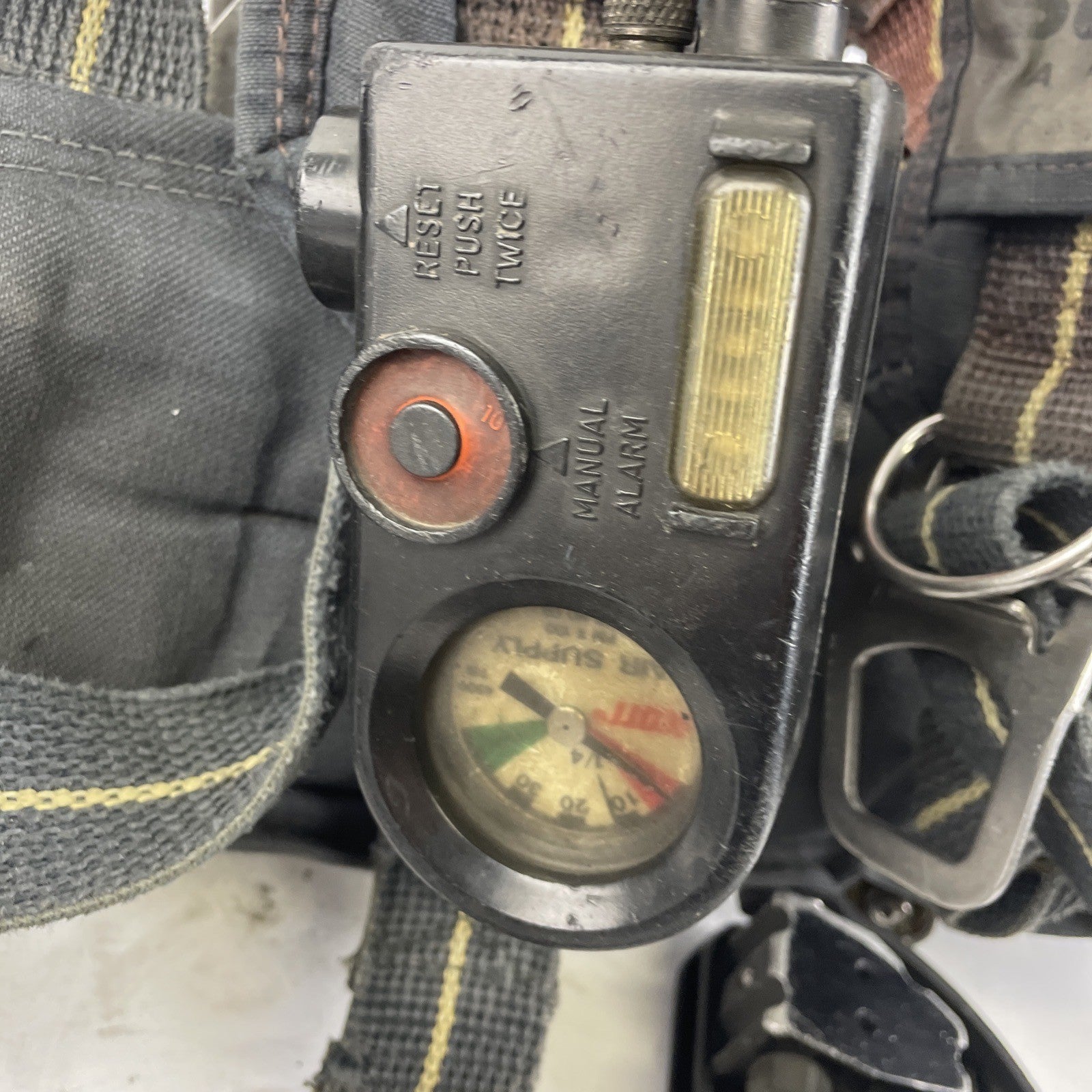 SCOTT SAFETY 4.5 4500 SCBA Air Pack Harness EZ-Flow Air Pak Plus with Sensor p