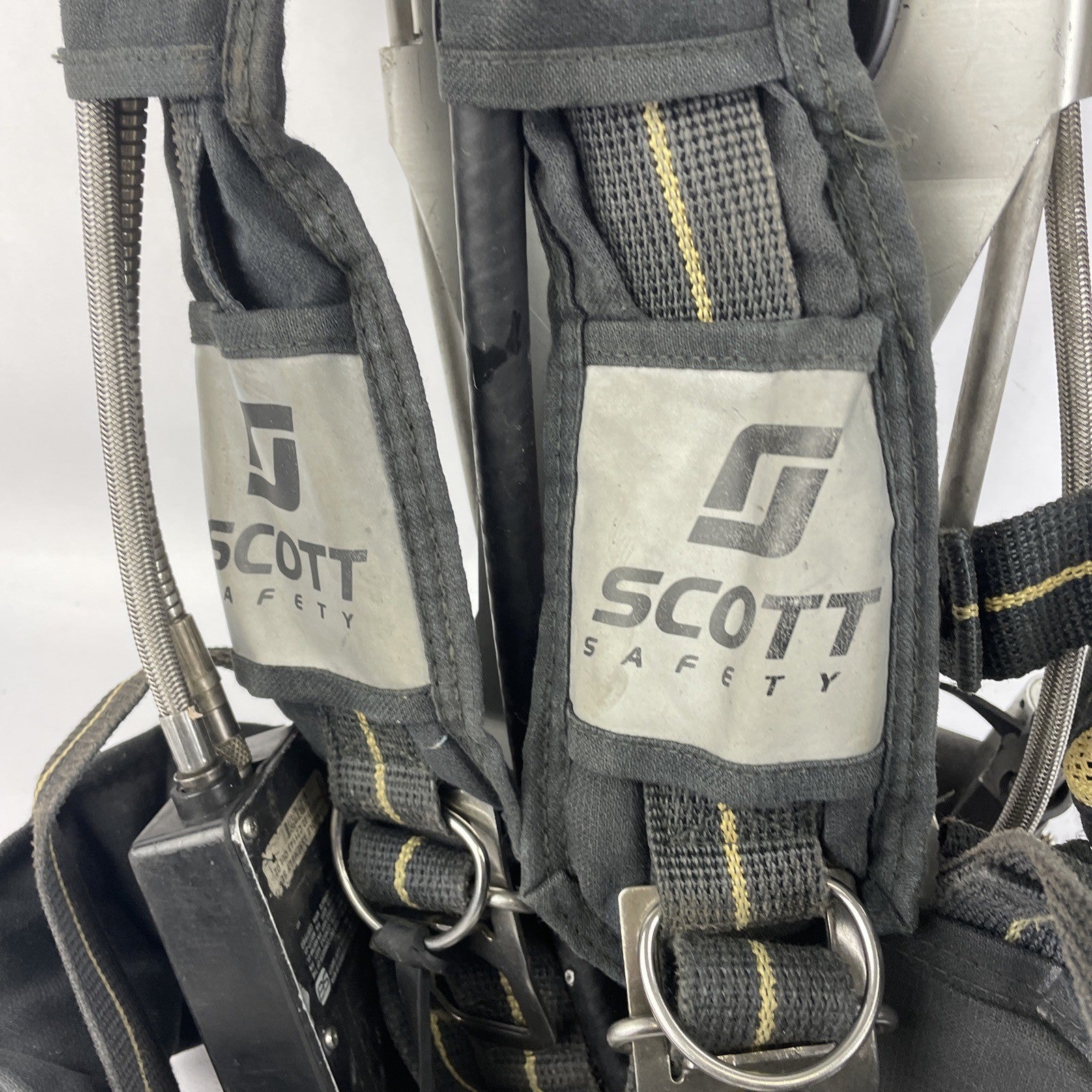 SCOTT SAFETY 4.5 4500 SCBA Air Pack Harness EZ-Flow Air Pak Plus with Sensor Q