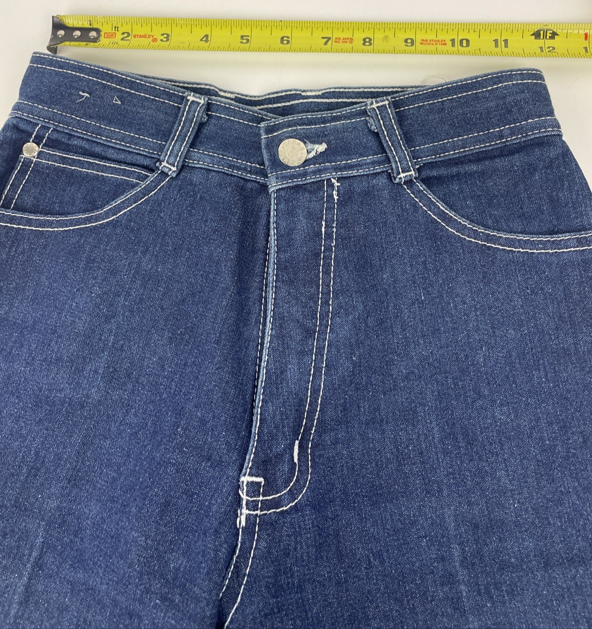 Vintage CABARET By Hudson Women’s Boot Cut Flare Jeans Size 3 Embroidered Y2K