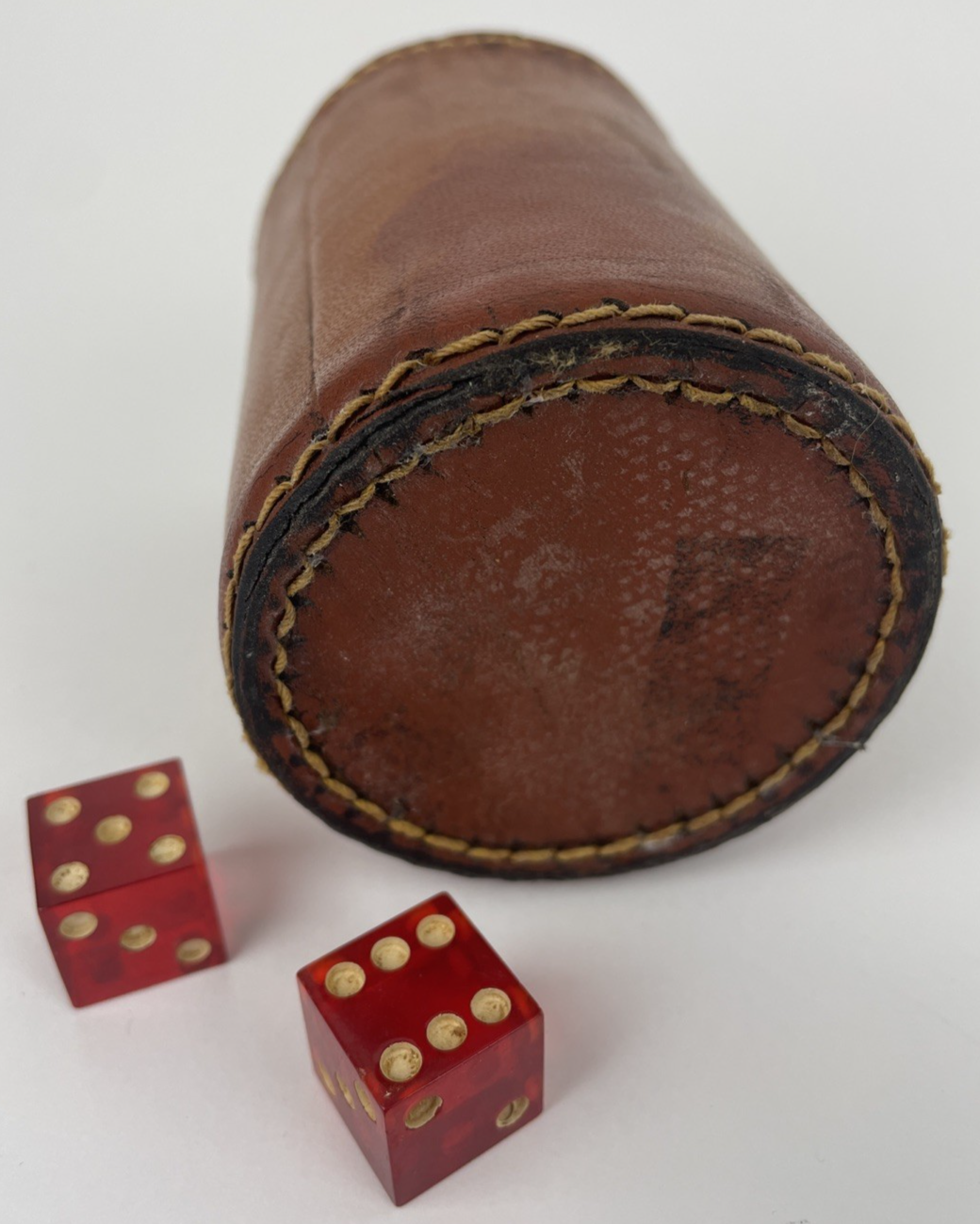 Vintage Stitched Leather Dice Shaker Cup for Games Yahtzee Cee-Low