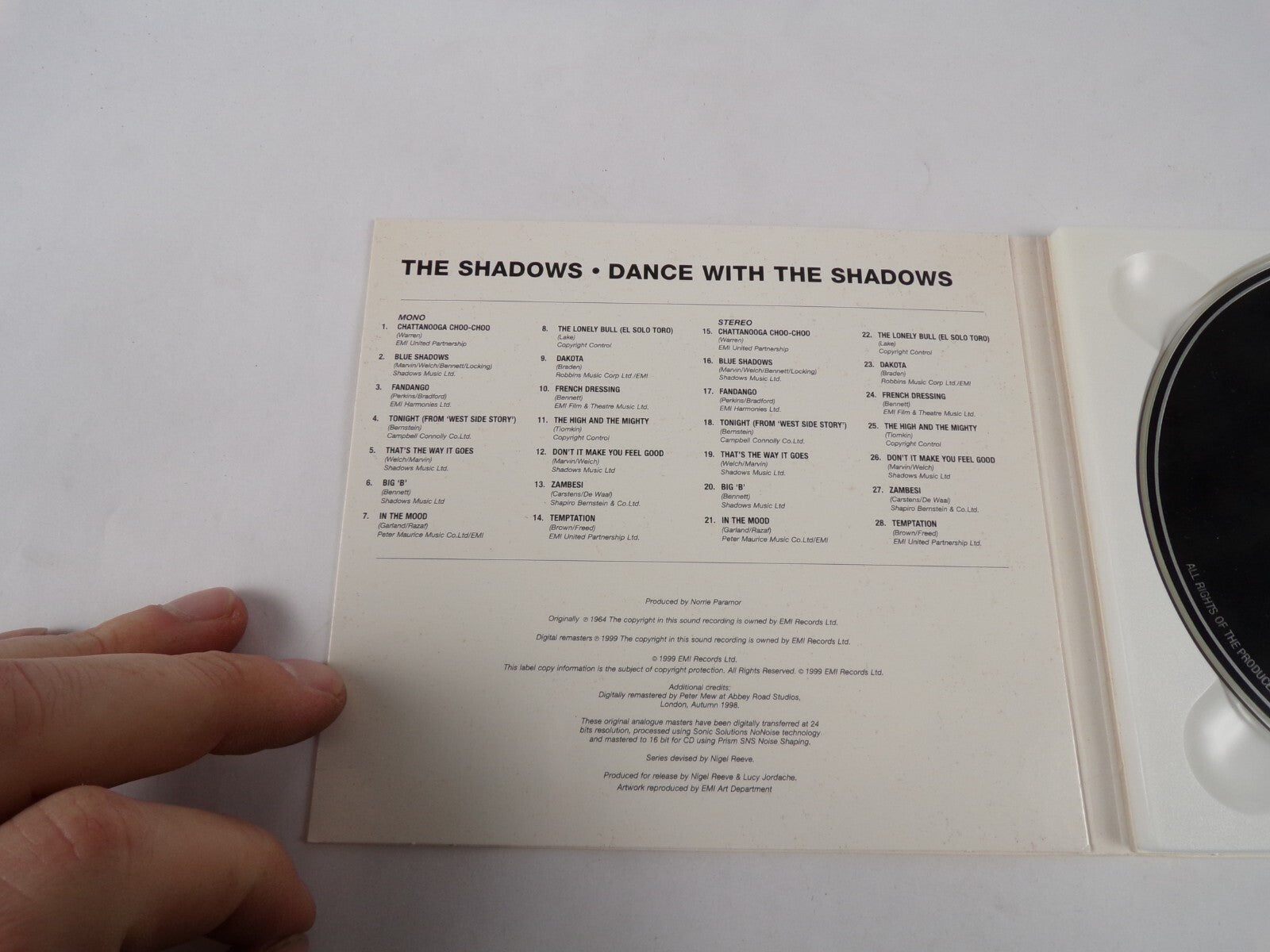 Dance With The Shadows Chattanooga Choo Choo Blue Shadows CD#34