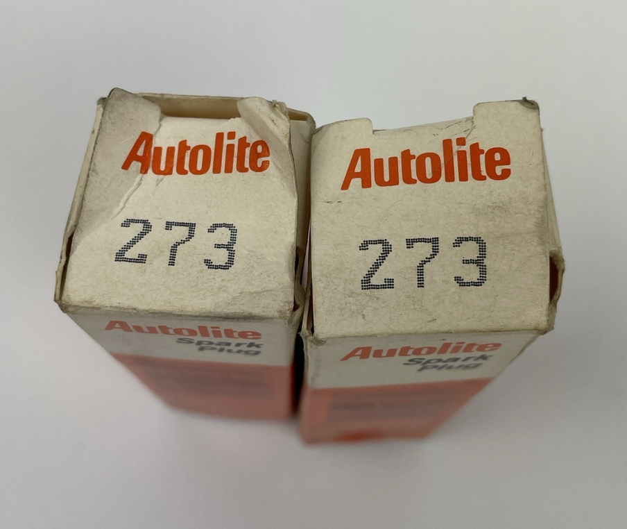 Lot of 2 x AUTOLITE HONEYWELL ALLIED SIGNAL Part No. 273 SPARK PLUG s