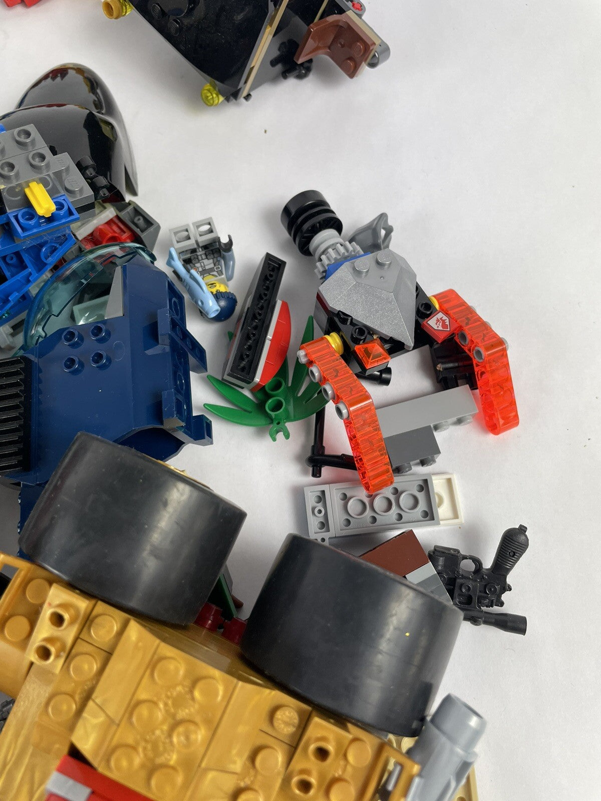 lot of LEGO 5 lbs Pounds Bulk Lot of Loose Legos Pieces Bricks Parts *CLEAN* L2