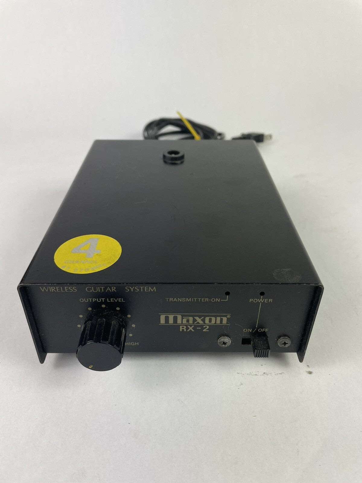 Maxon RX2 rx-2 wireless guitar system receiver frequency