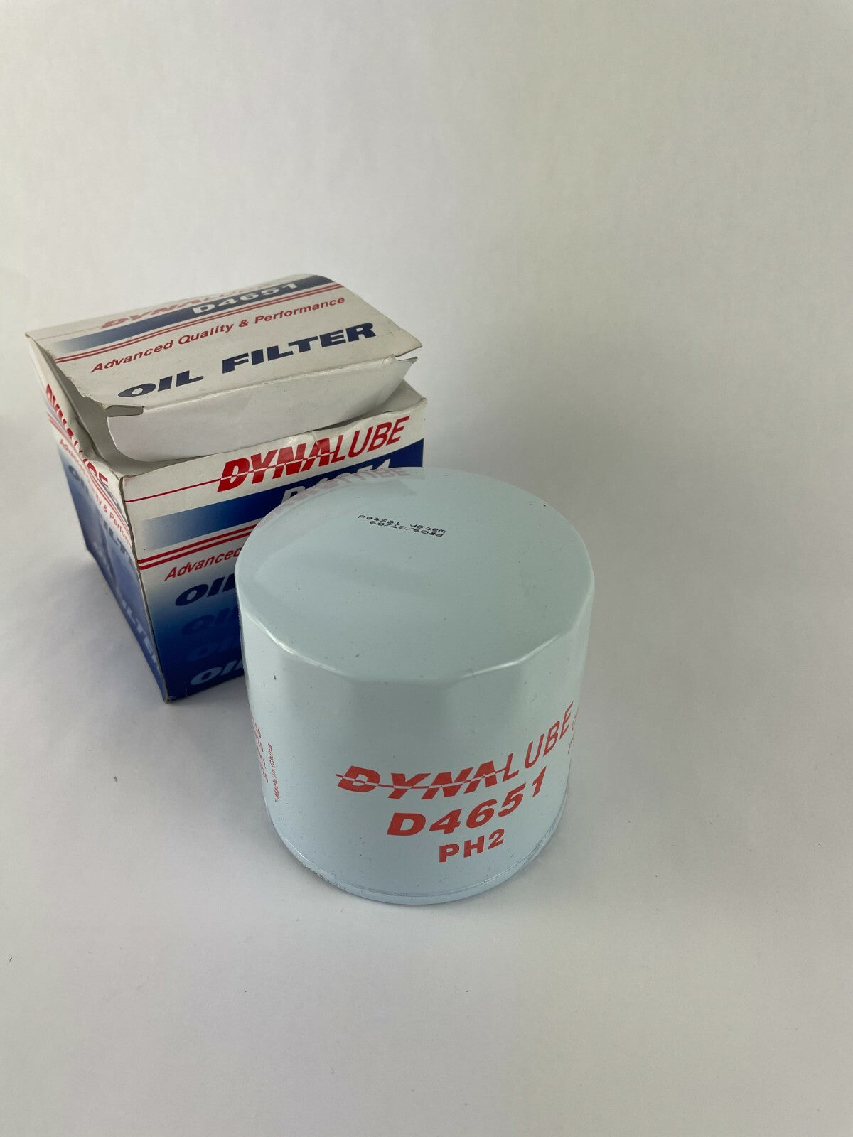 Dynalube D4651 Advanced Quality & Performance spin-on engine oil filter OEM replacement for reliable automotive engine protection A1.