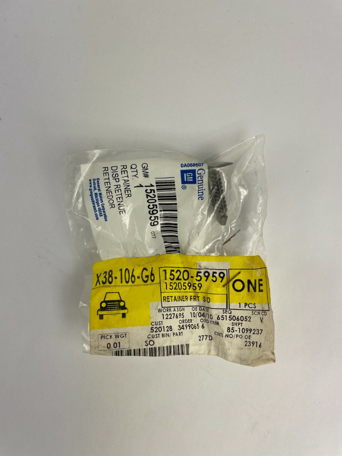 Genuine GM Automotive Part X38-106-G6 Retainer FRT Lot of 1 A2