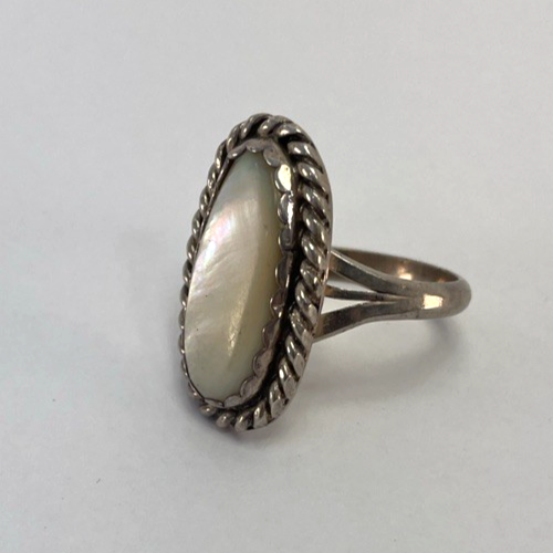 Navajo Native American Mother of Pearl 925 Sterling Silver Ring Size 6 Vintage