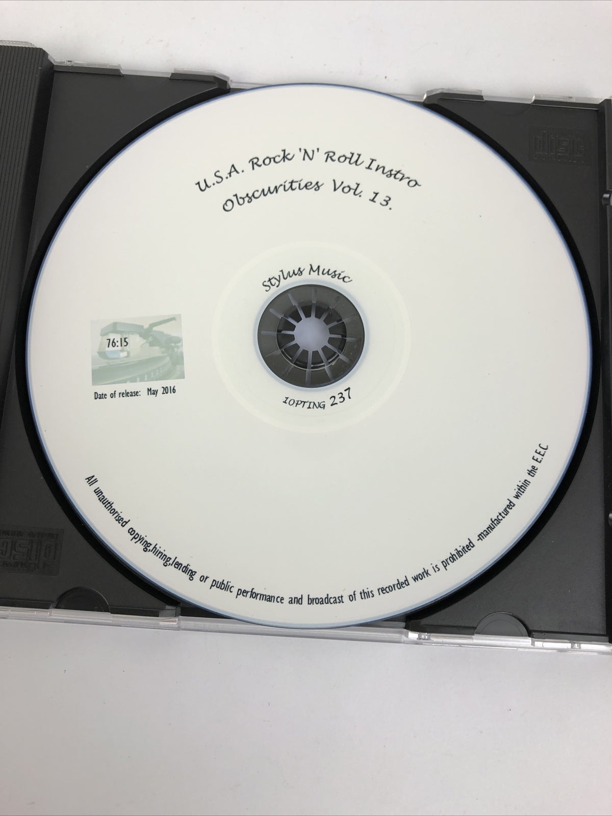 RARE U.S.A. ROCK n ROLL INSTRO OBSCURITIES ( CD ) VOLUME 13 - 31 TRACKS       #8
